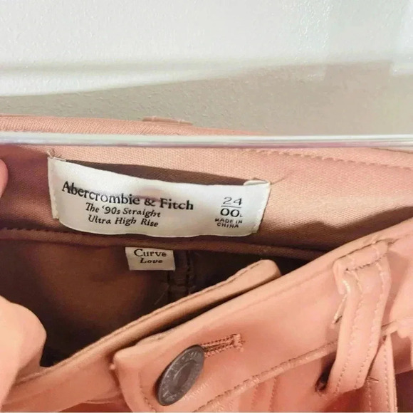 NEW Abercrombie & Fitch 90s Straight Ultra High Rise Jeans Faux Leather Tall - Picture 6 of 8